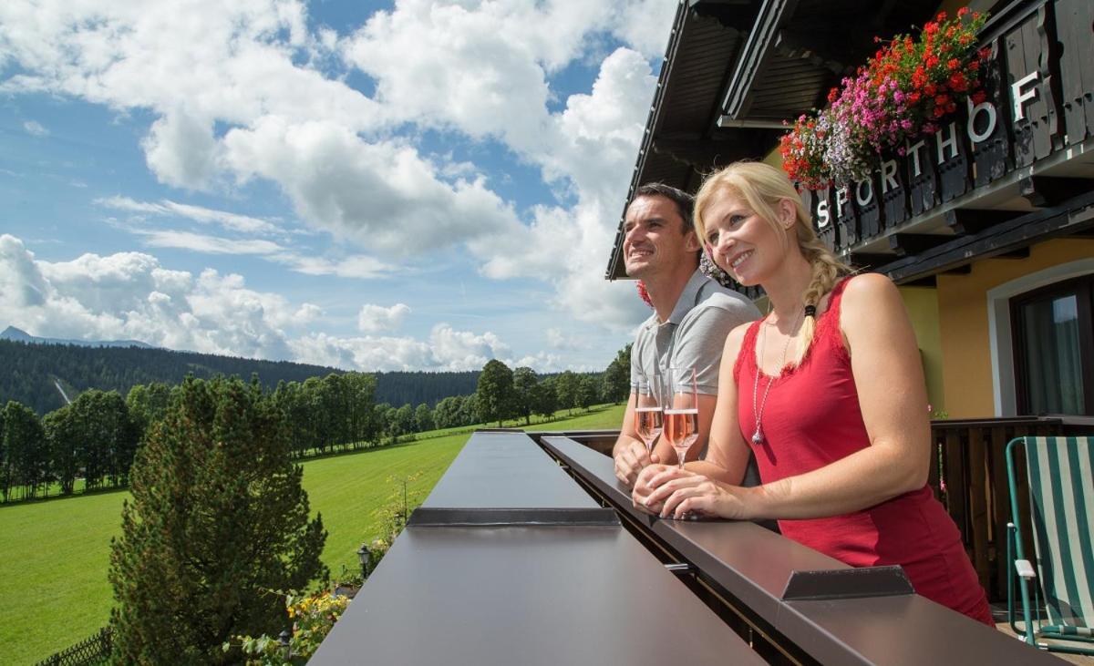 Hotel Sporthof Austria Рамзау-ам-Дахштайн Екстер'єр фото